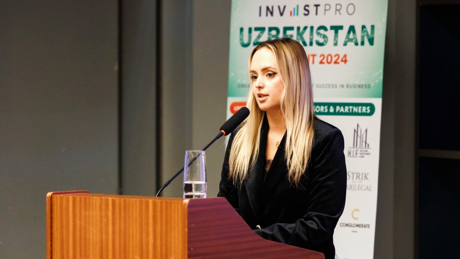 Yulia Veremeva and Elena Klimovskaya represent Passportivity at InvestPro Tashkent 2024